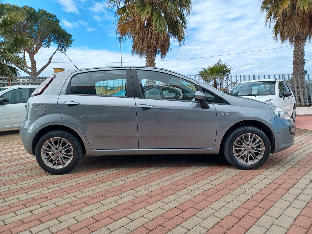 Fiat Punto 1.2 EVO 5P 70 Cv. NEOPATENTATI