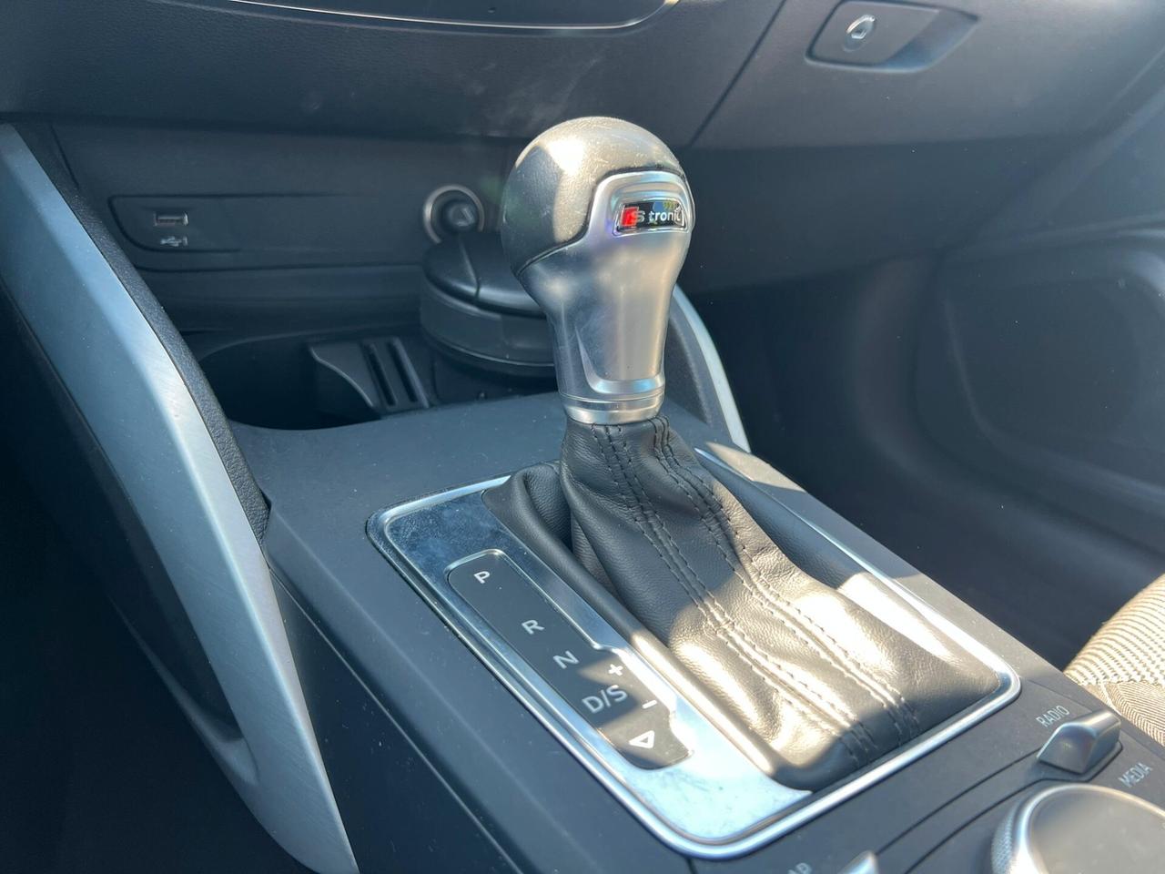 Audi Q2 1.6 s tronic navigatore matrix fari e top