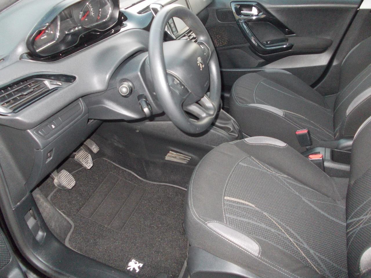 Peugeot 208 1.4 HDi - 2013