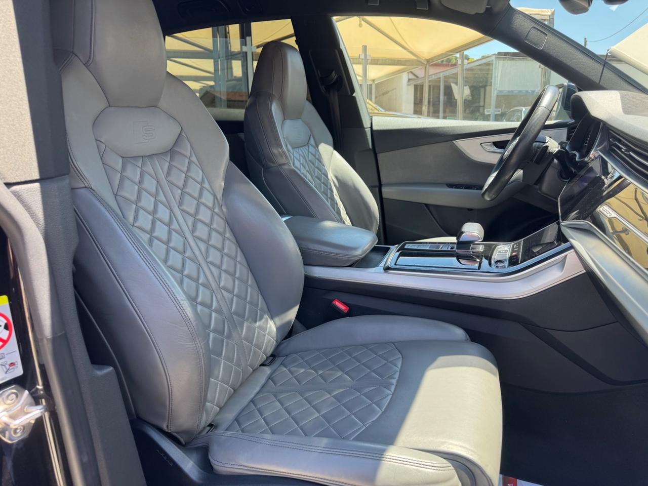 AUDI Q8 50 TDI 286 CV S-LINE SEDILI GUSCIO FULL