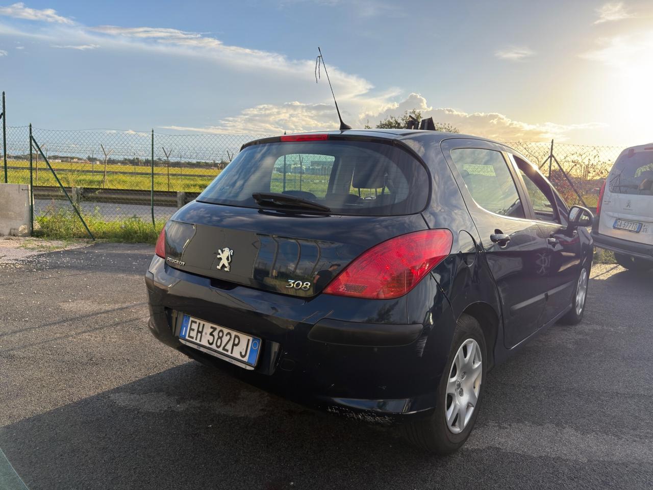 Peugeot 308 1.6 8V HDi 93CV 5p. Access
