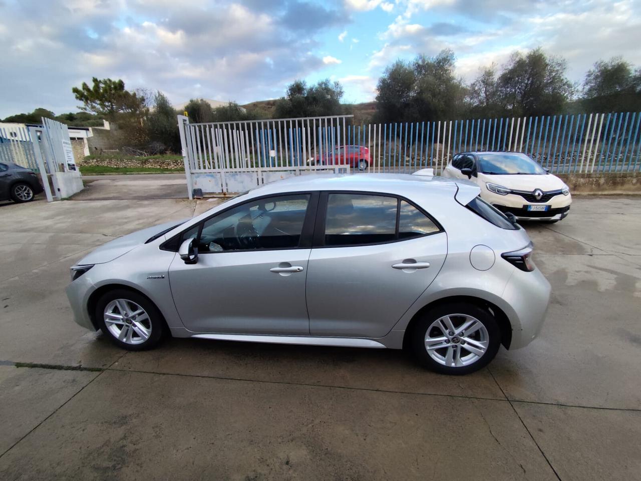 Toyota Corolla 1.8 Hybrid Style