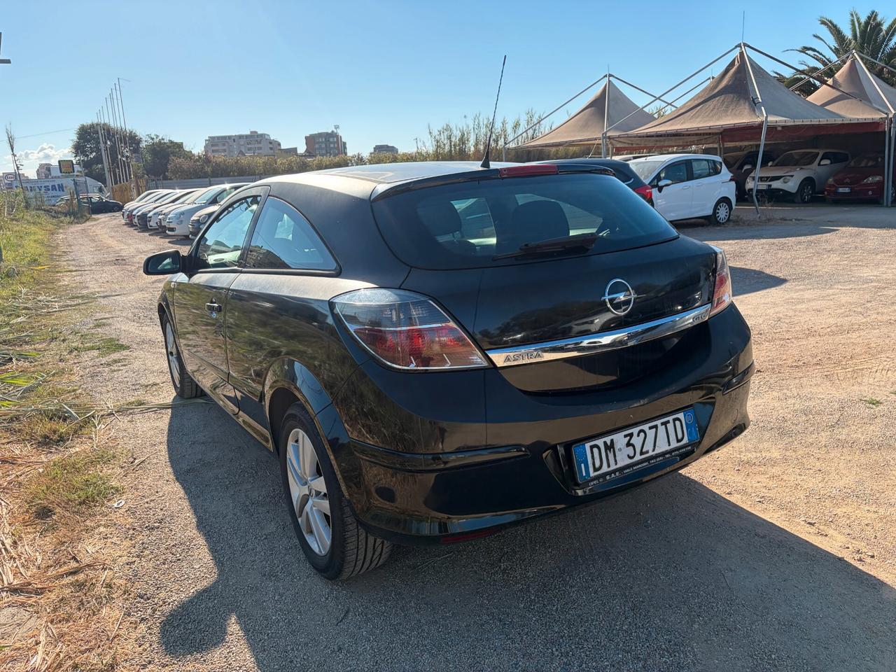 OPEL ASTRA GTC 1.7 CDTI 101CV ANNO 2008 195000 KM