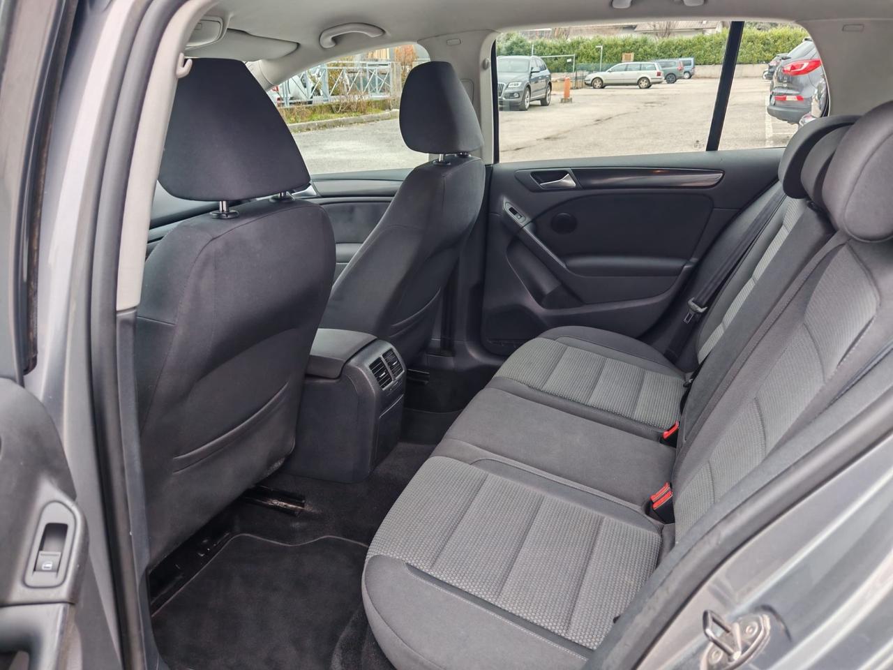 VW Golf VI 1.2 benz 105cv