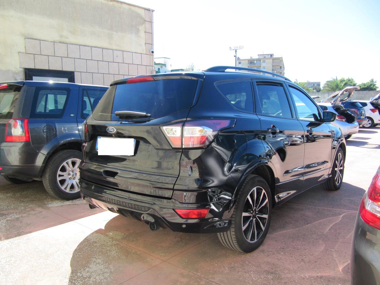 Ford Kuga 1.5 TDCI 120 CV S&S 2WD ST-Line