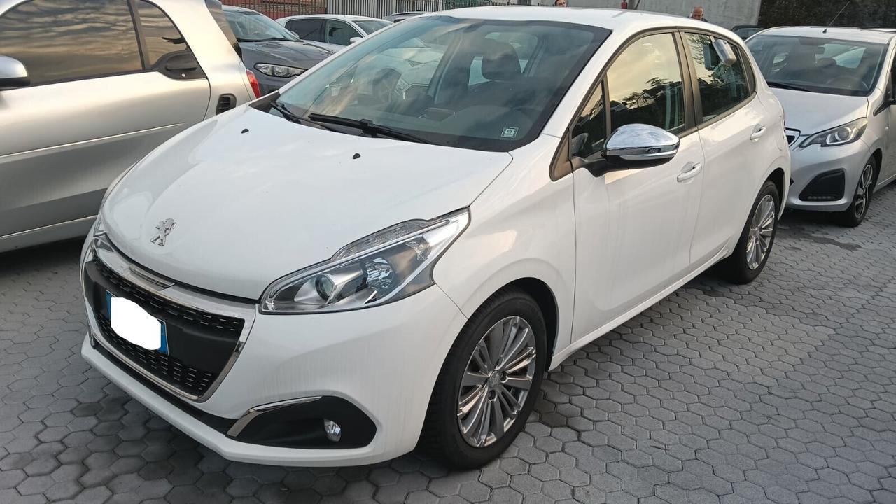 Peugeot 208 BlueHDi 100 S&S 5 porte Allure