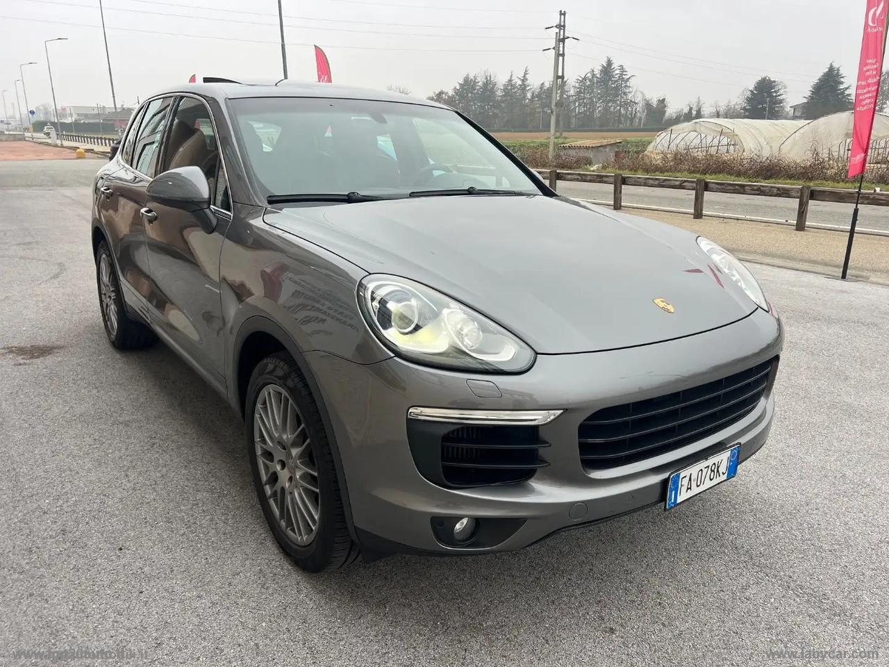 PORSCHE Cayenne 3.0 Diesel PELLE|TETTO|IPER LUSSO