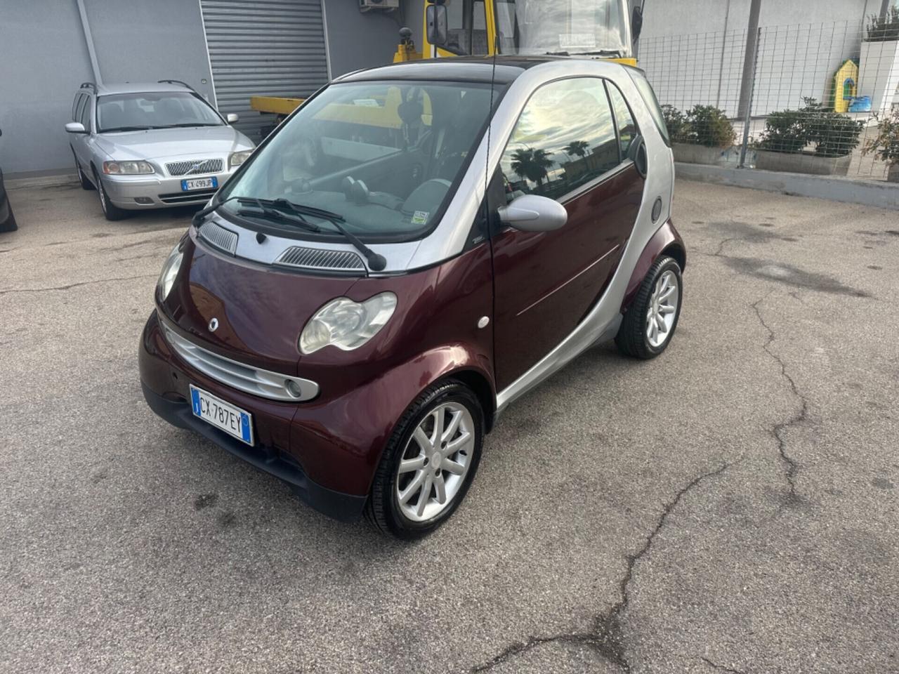 Smart ForTwo 700 coupé pure (45 kW)