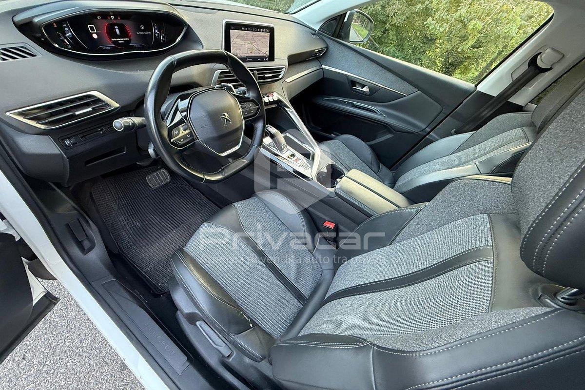 PEUGEOT 3008 BlueHDi 130 S&S EAT8 Allure