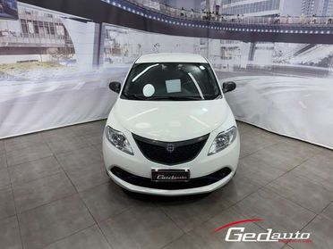 Lancia Ypsilon 1.0 FireFly 5 porte S&S Hybrid Ecochic Gold