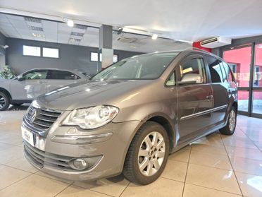 Volkswagen Touran (GANCIO TRAINO)