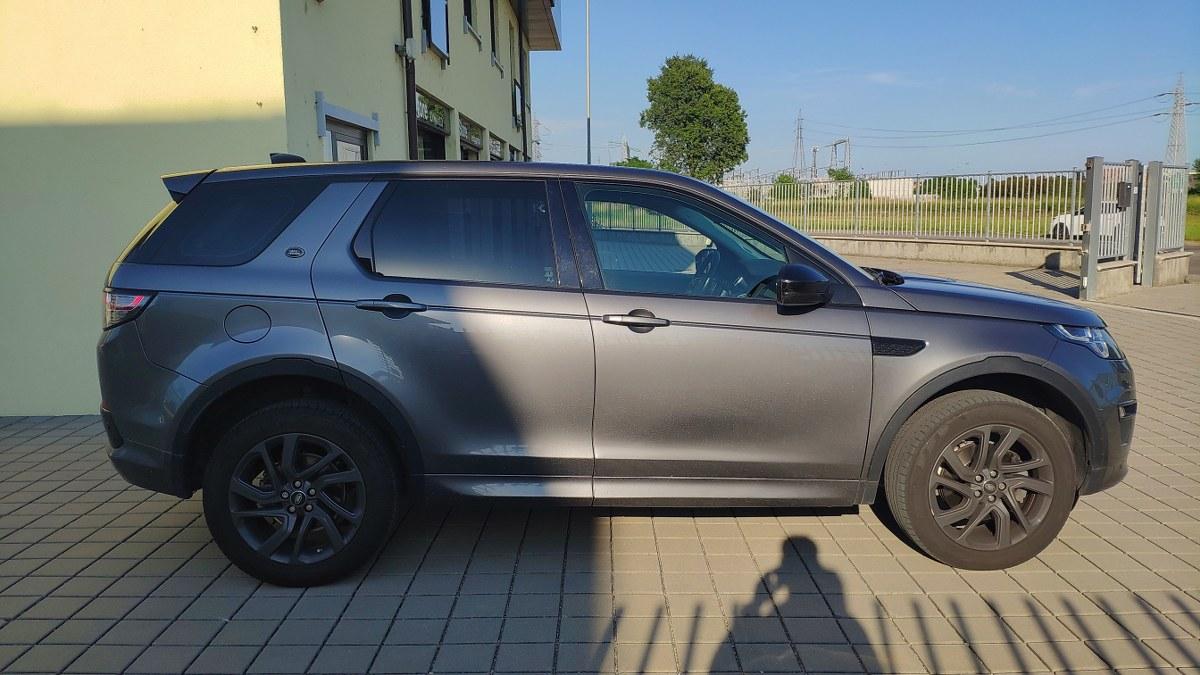 LAND ROVER Discovery Sport SOLO PER COMMERCIANTI AUTO SENZA GARANZIA
