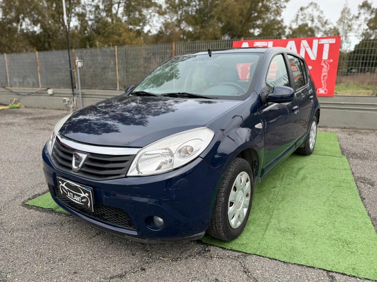 Dacia Sandero 1.2 16V GPL 75CV Embleme