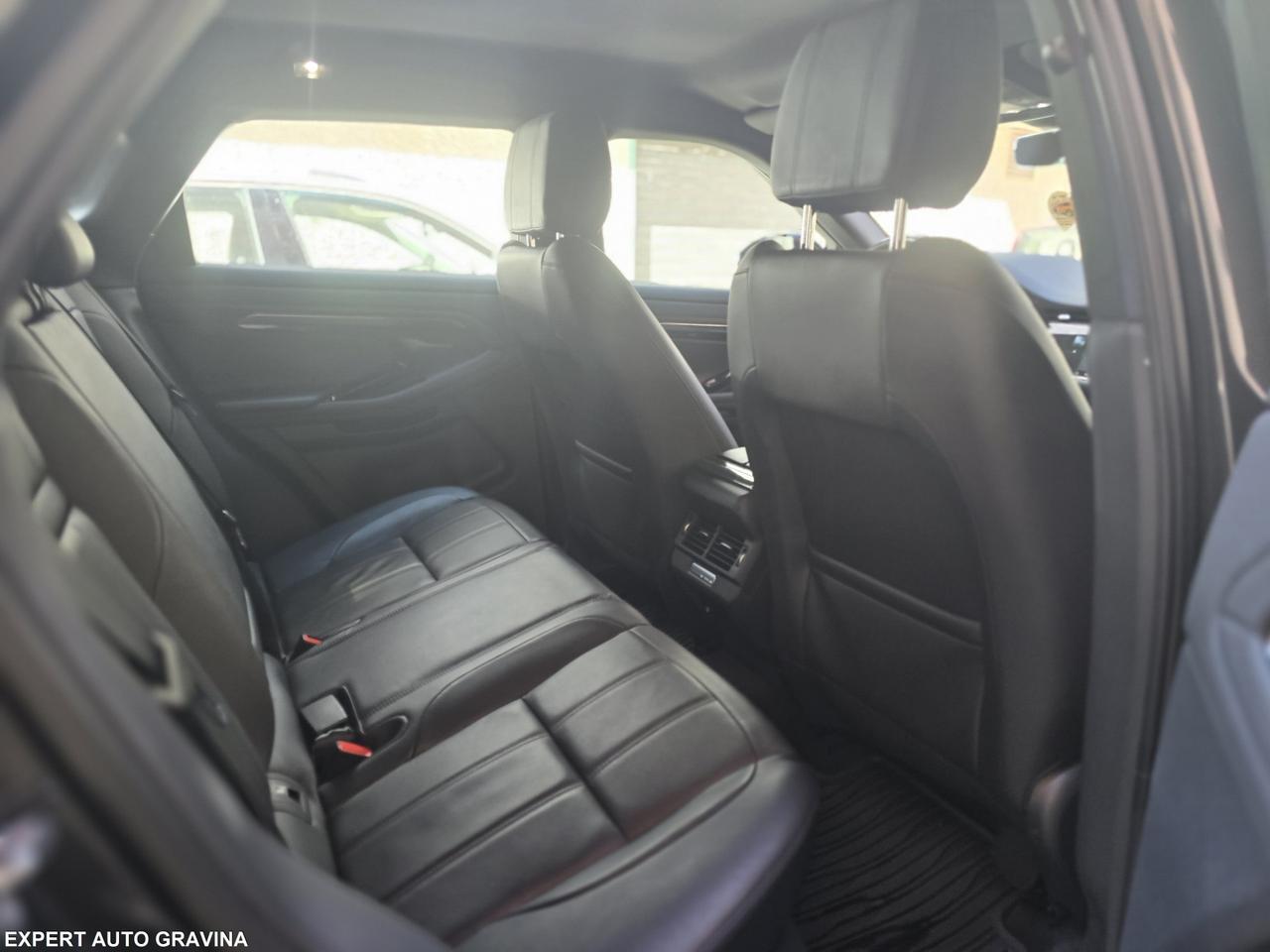 RANGE ROVER EVOQUE HSE 2.0cc 180cv R-DYNAMIC