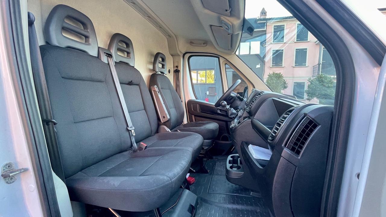 FIAT DUCATO MAXI 2.2 MJT PASSO CORTO 140CV - TELECAMERA POSTERIORE, CARPLAY, NEOPATENTATI