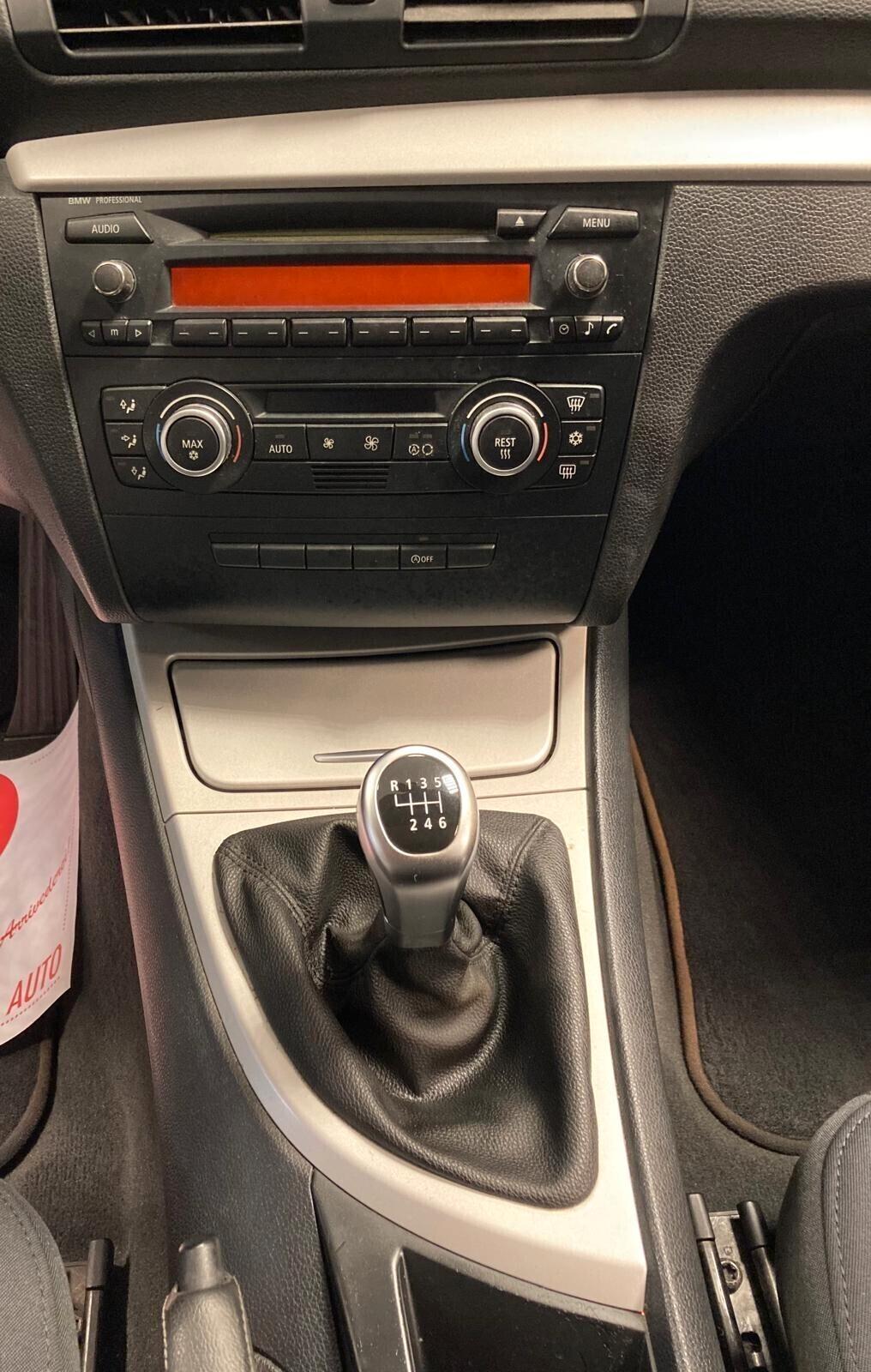 BMW SERIE 118D - KM ORIGINALI - EURO5