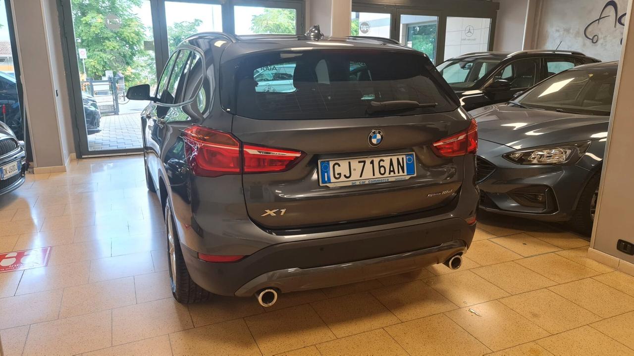 Bmw X1 sDrive18d Business Advantage