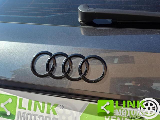 AUDI Q3 35 TFSI 150 CV S Tronic S Line Identity Black