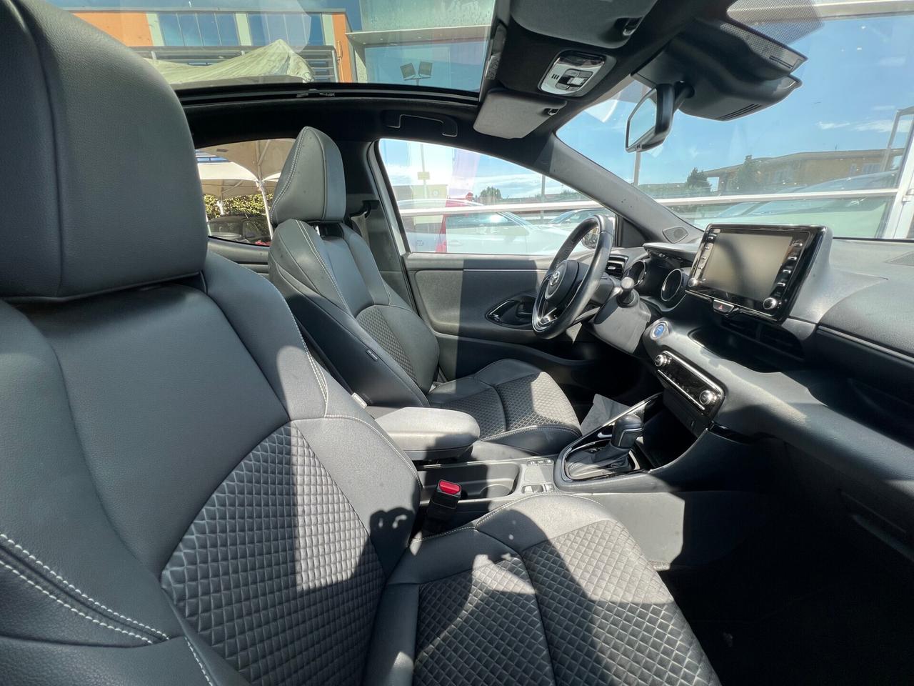 Toyota Yaris 1.5 Hybrid 5 porte Lounge