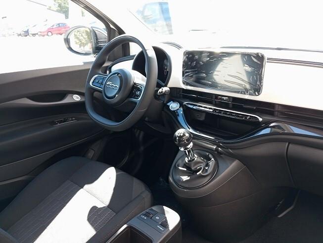 Fiat 500 Berlina Hybrid Icon