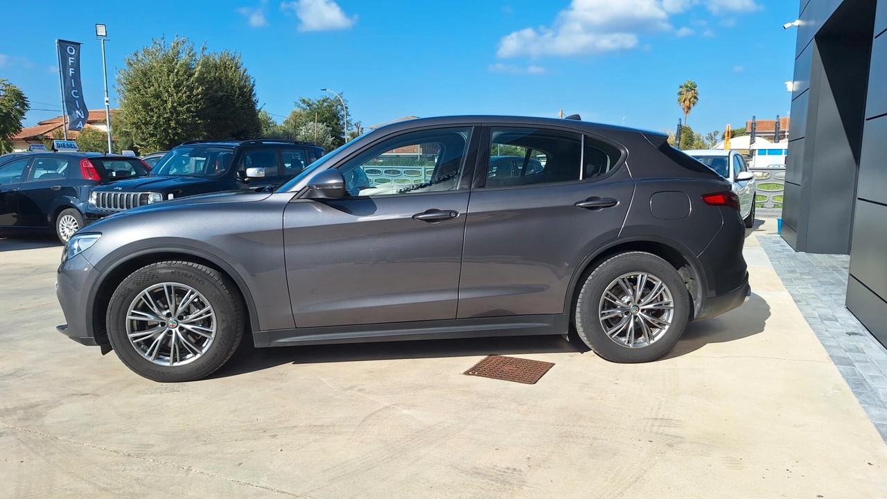 Alfa Romeo Stelvio 2.2 Turbodiesel 190 CV AT8 RWD Business