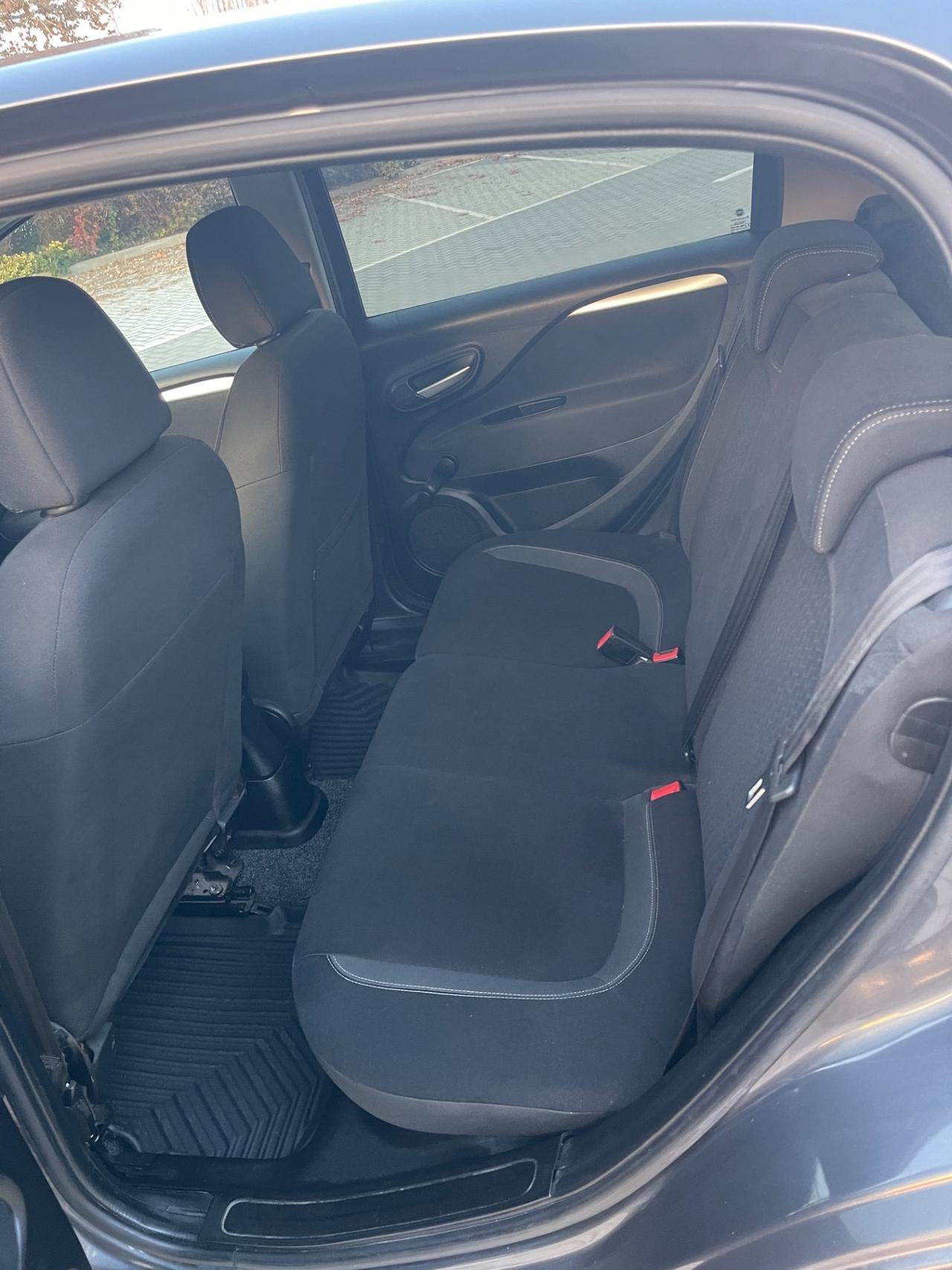 Fiat Punto 1.3 MJT II 75 CV 5 porte Lounge