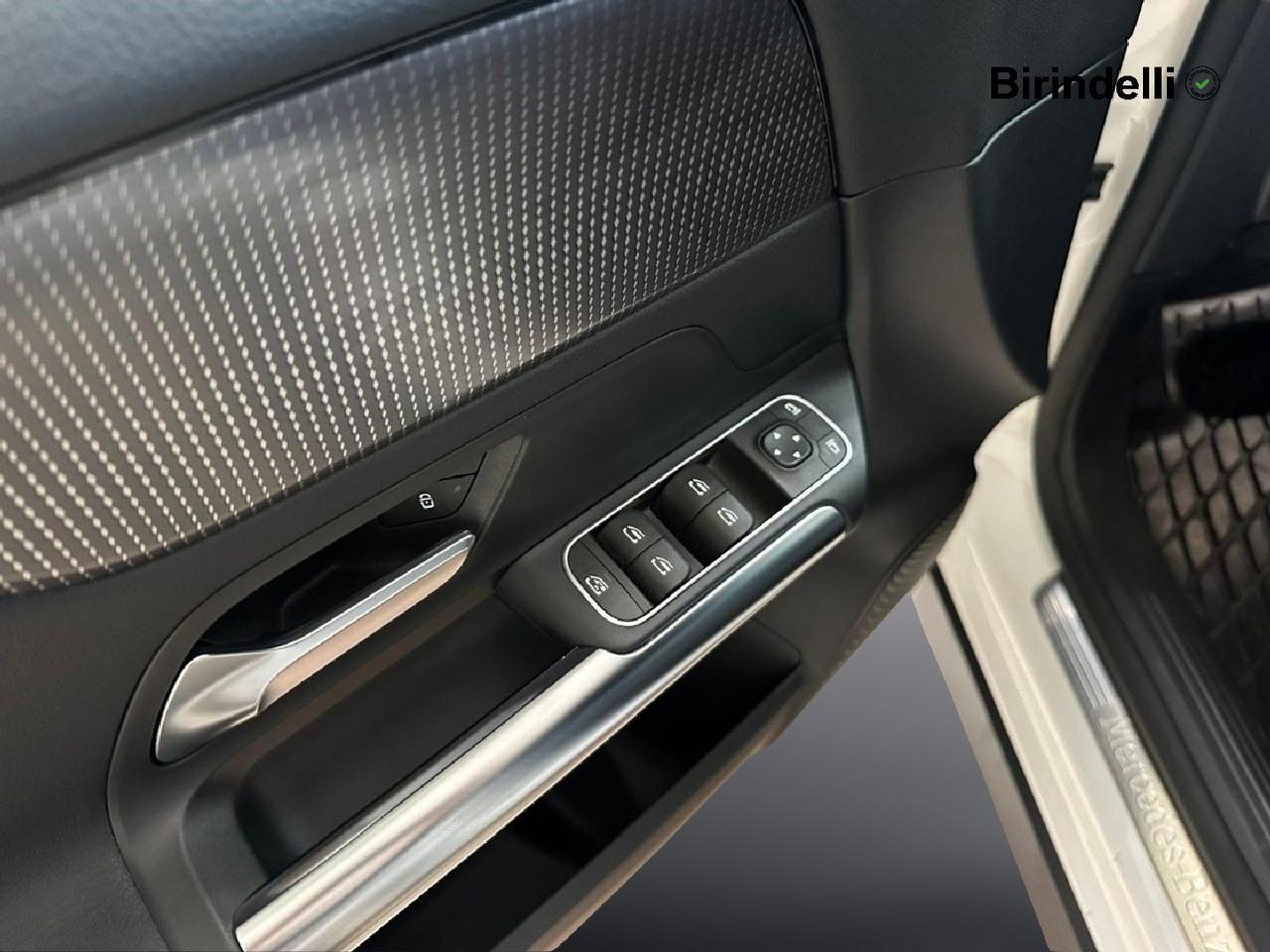 Mercedes-Benz GLA (H247) - GLA 180 Automatic Sport