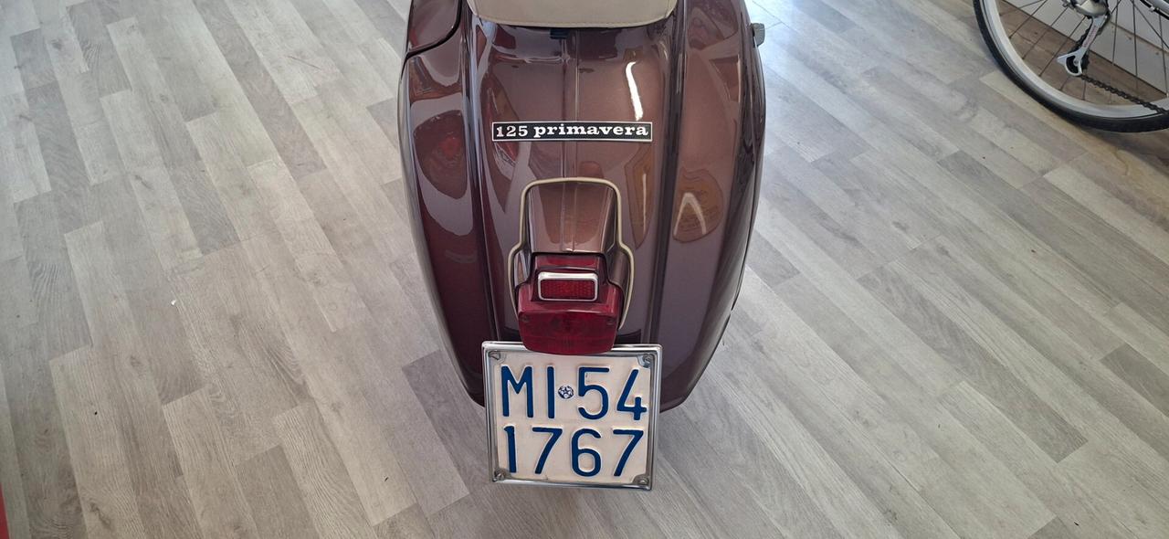 Piaggio Vespa 125 Primavera