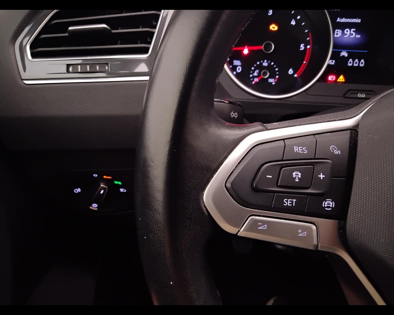 VOLKSWAGEN Tiguan II 2021 - Tiguan 2.0 tdi Life 122cv
