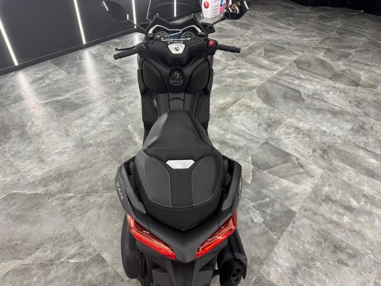Yamaha X-Max 300