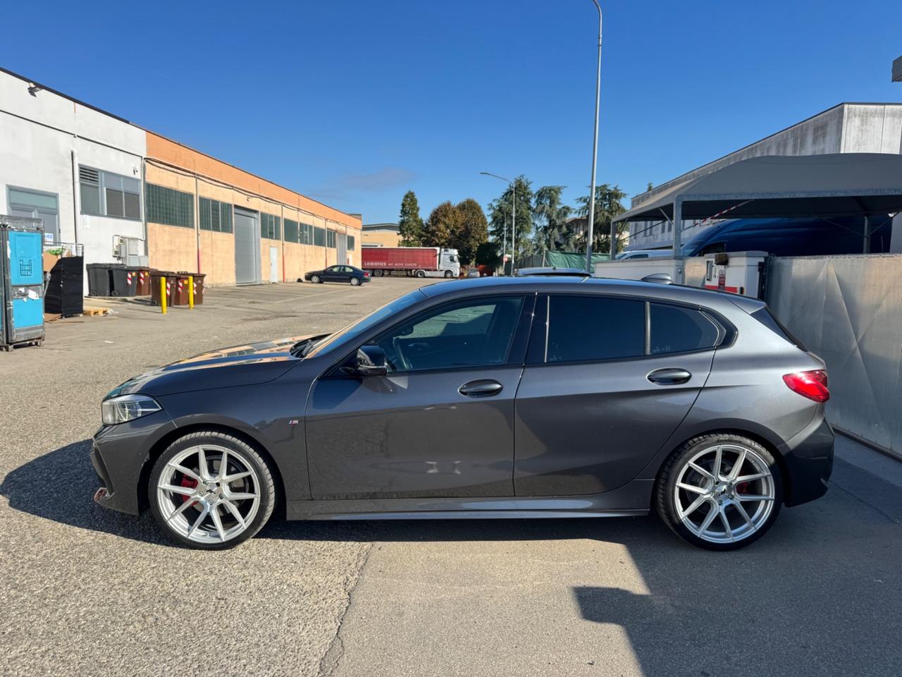 Bmw 118 118d 5p. Msport