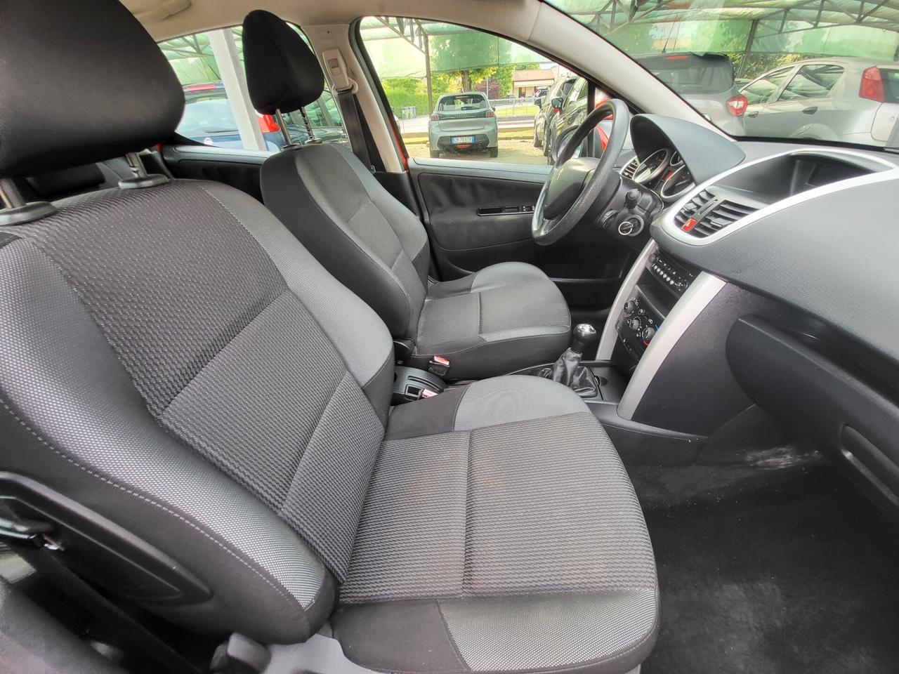 Peugeot 207 Plus 1.4 8V 75CV 5p. ECO GPL