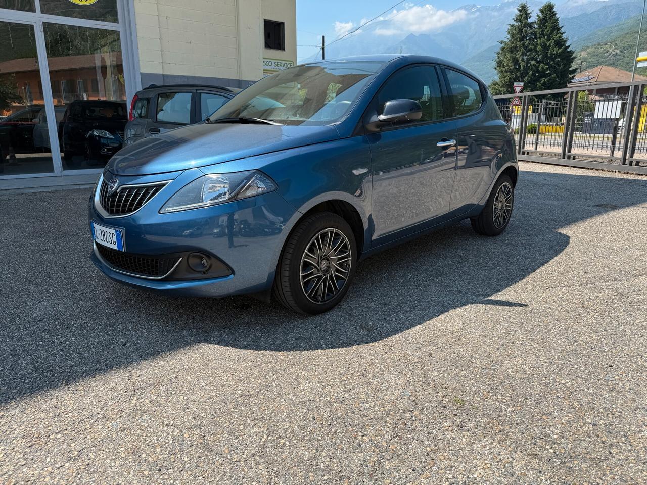 Lancia Ypsilon 1.0 FireFly 5 porte S&S Hybrid Gold