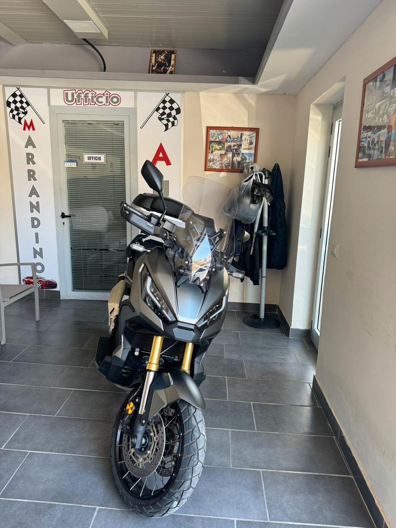 Honda X-ADV 750 DX