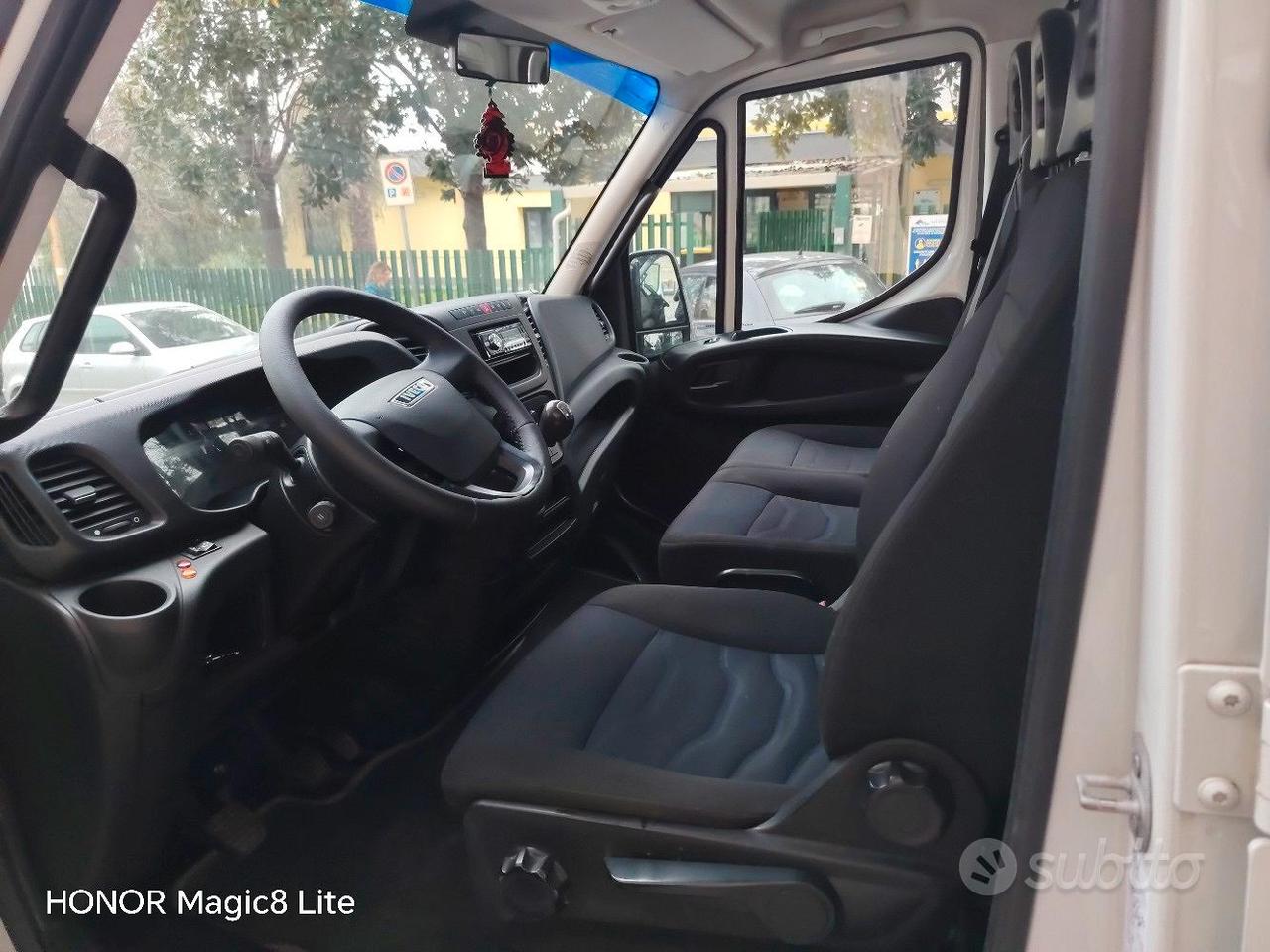 Iveco Daily 3.0 Doppia cabina ribaltabile trilater