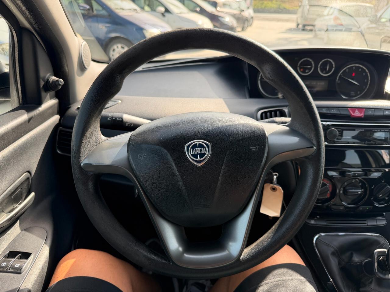 LANCIA YPSILON 2015 1.2 BENZINA 69 CV