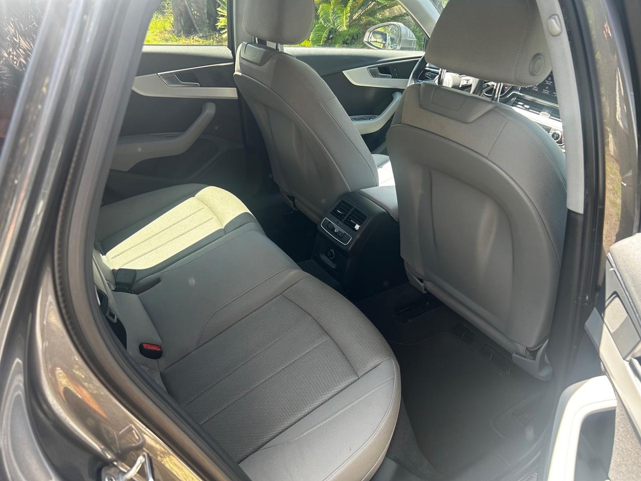 Audi a4 Berlina 30 TDI 136cv s tronic