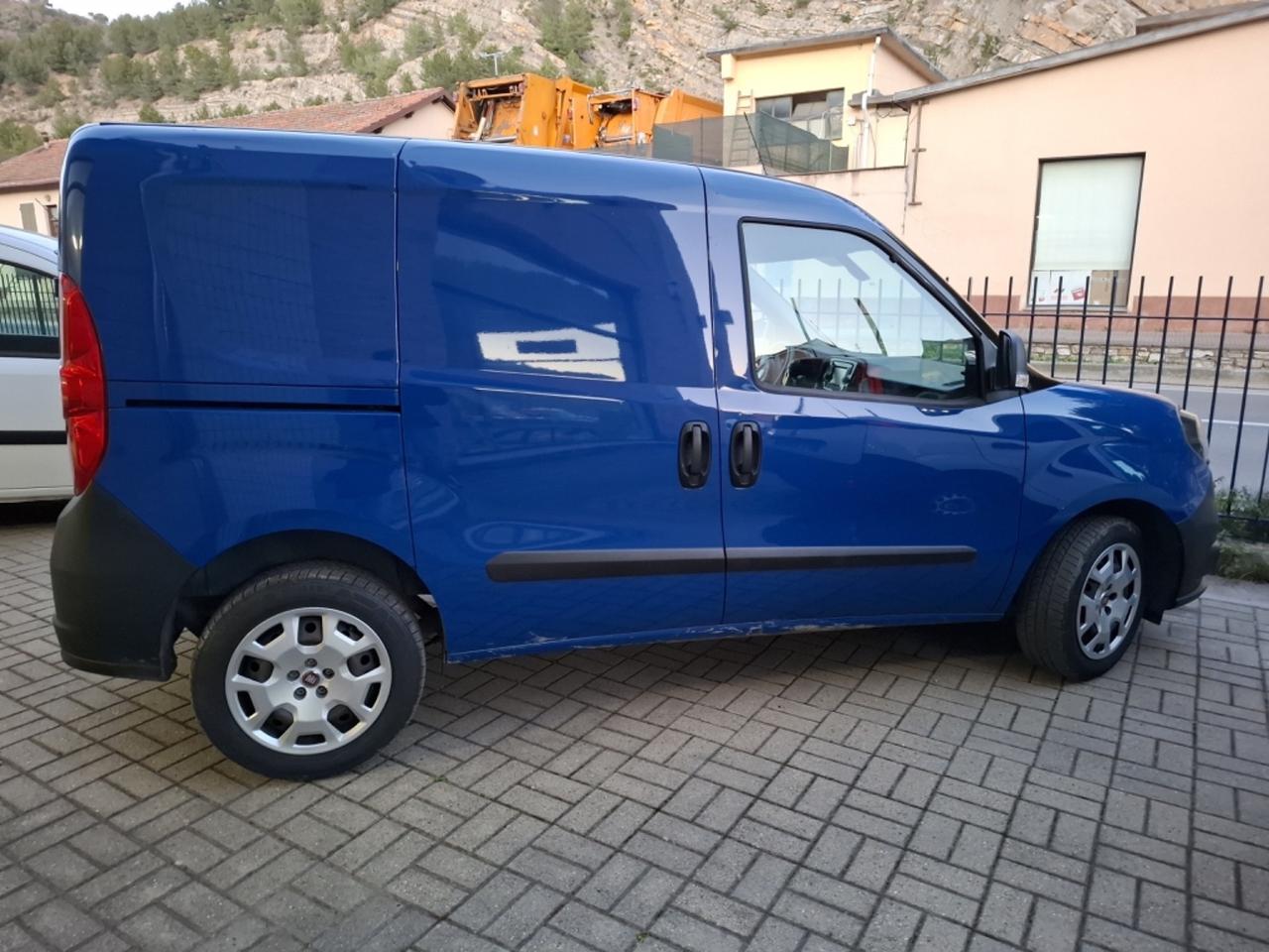 FIAT DOBLO CARGO CH1 LOUNGE
