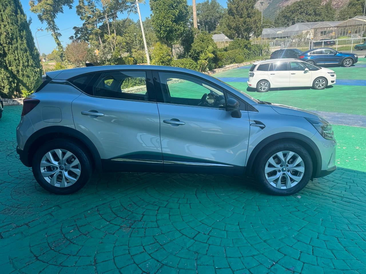 Renault Captur Plug-in Hybrid E-Tech 160 CV Initiale Paris