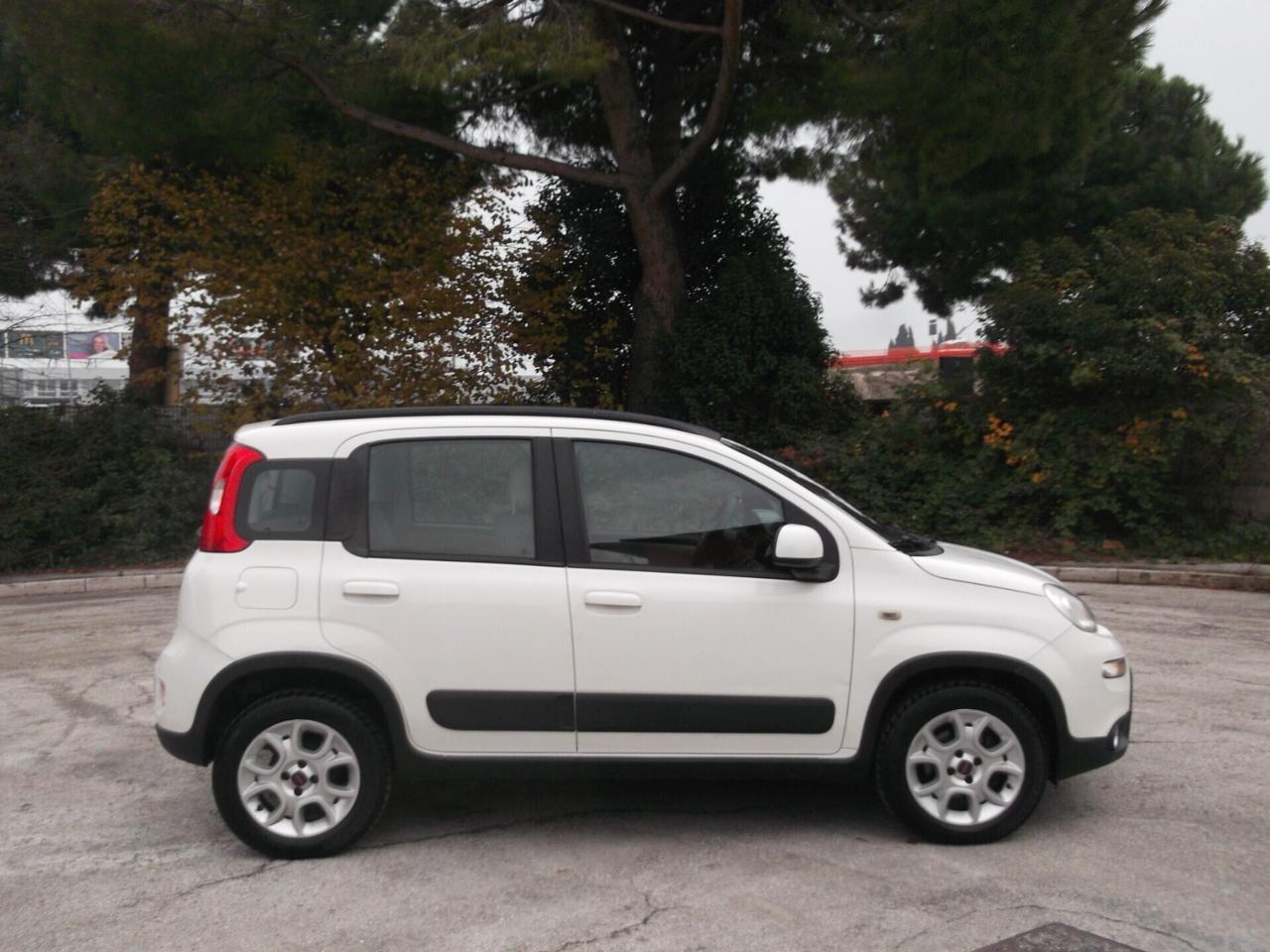 Fiat Panda Trekking4x2 Turbo Metano 2013