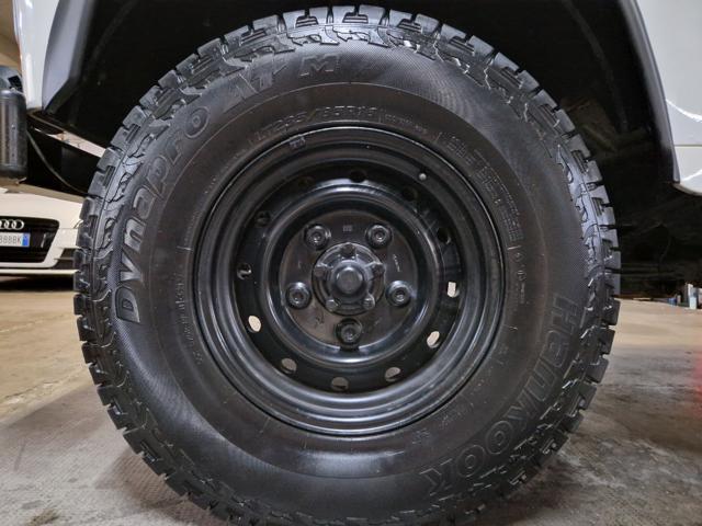 LAND ROVER Defender 110 2400 TD4 CV.122 AUTOVETTURA 7 POSTI