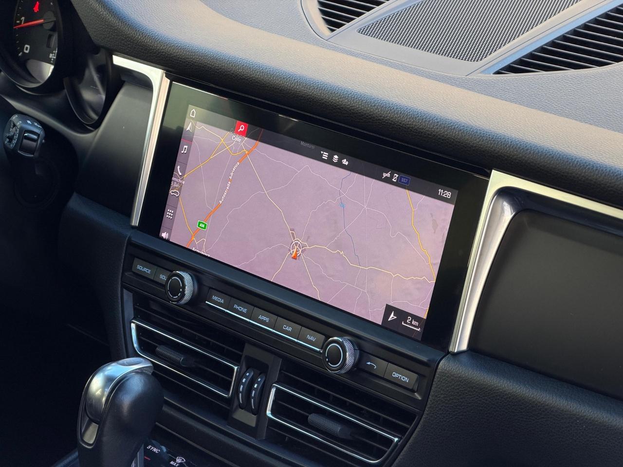 Porsche Macan 2.0 TURBO 245 CV PDK TETTO PASM