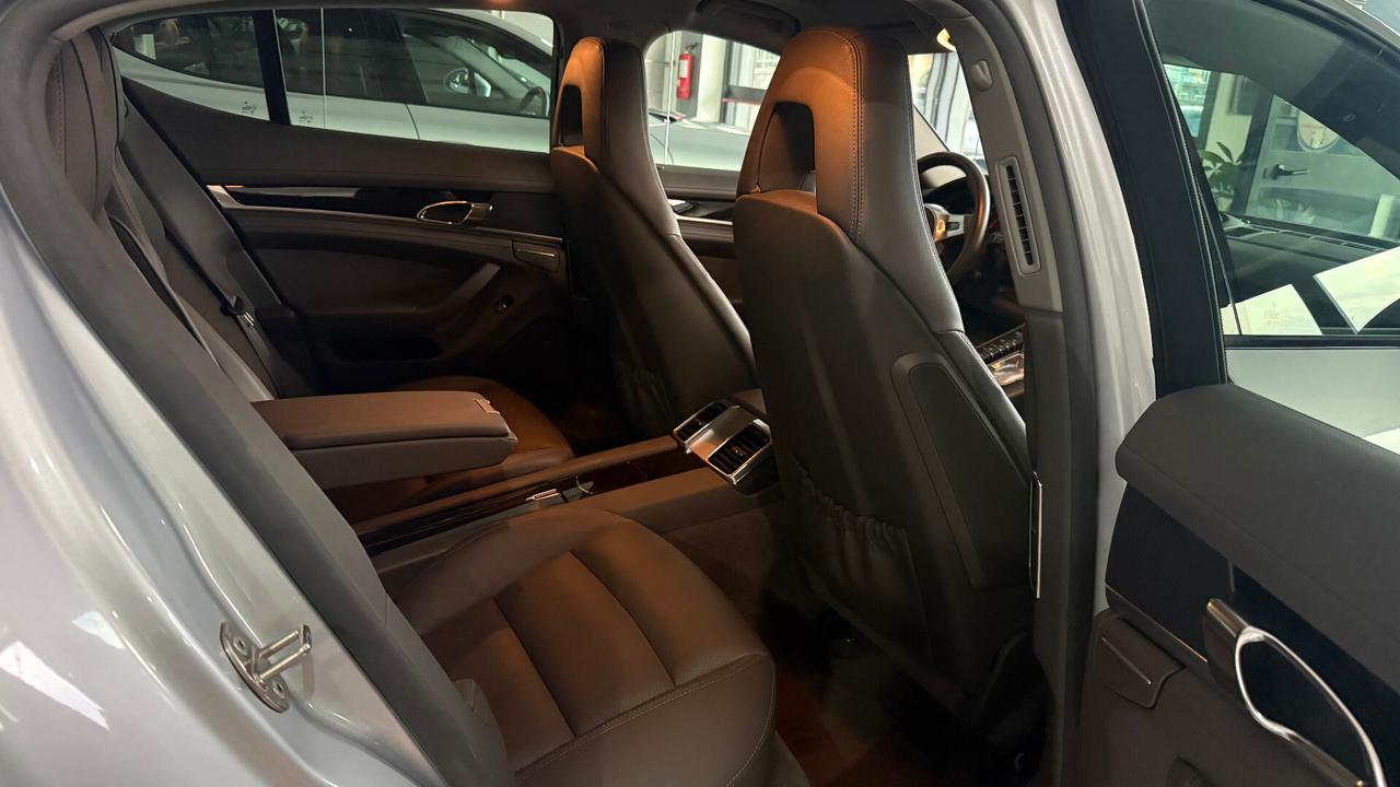 PORSCHE PANAMERA 3.0 D RESTYLING TETTO
