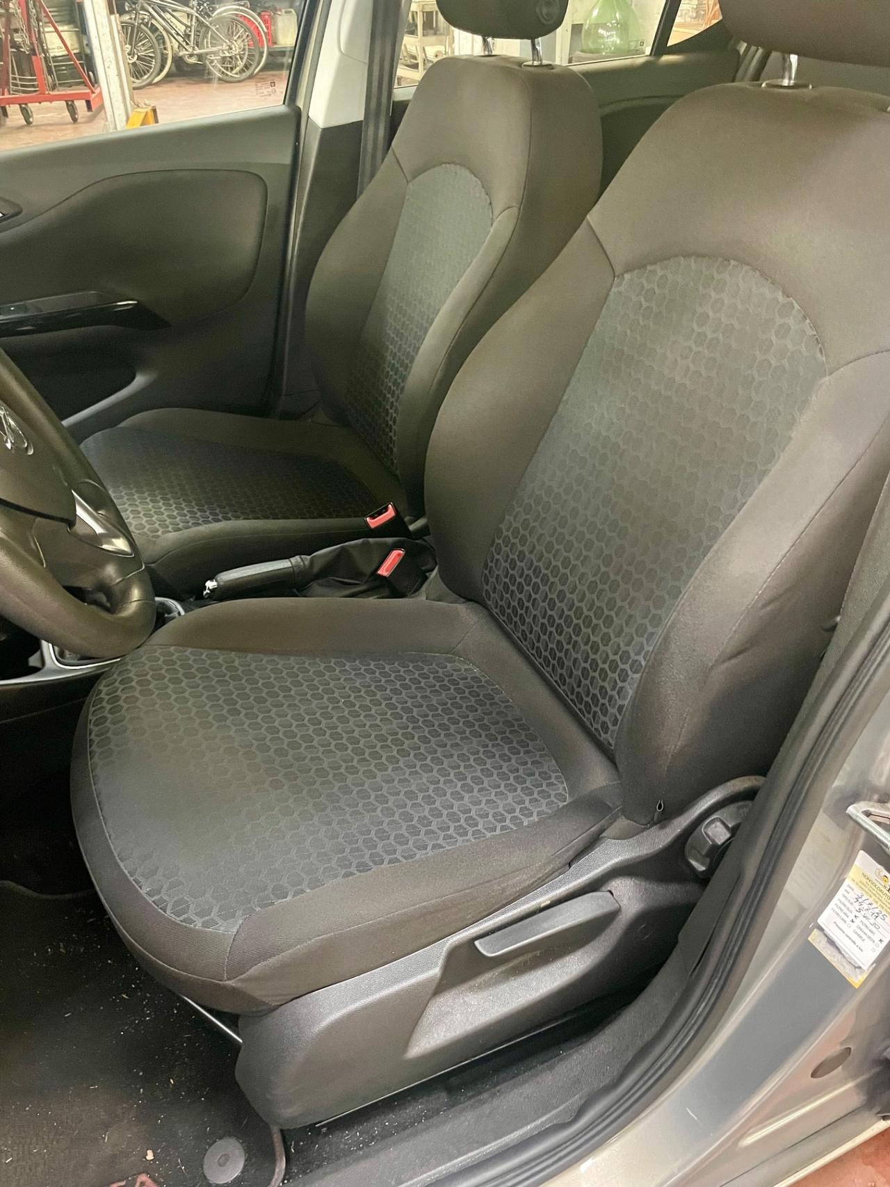 Opel Corsa 1.4 90CV 5 porte per operatori nel settore