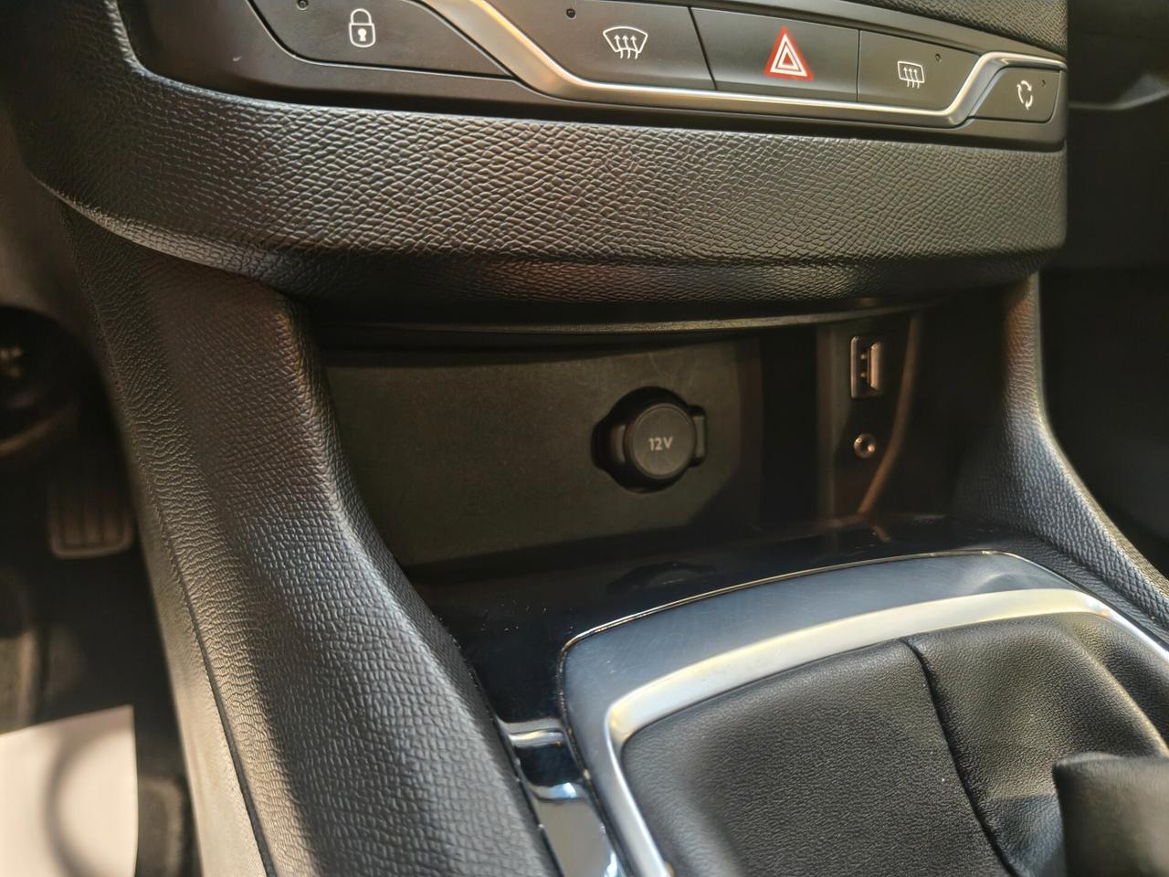 Peugeot 308 BlueHDi 120 S&S EAT6 SW Allure