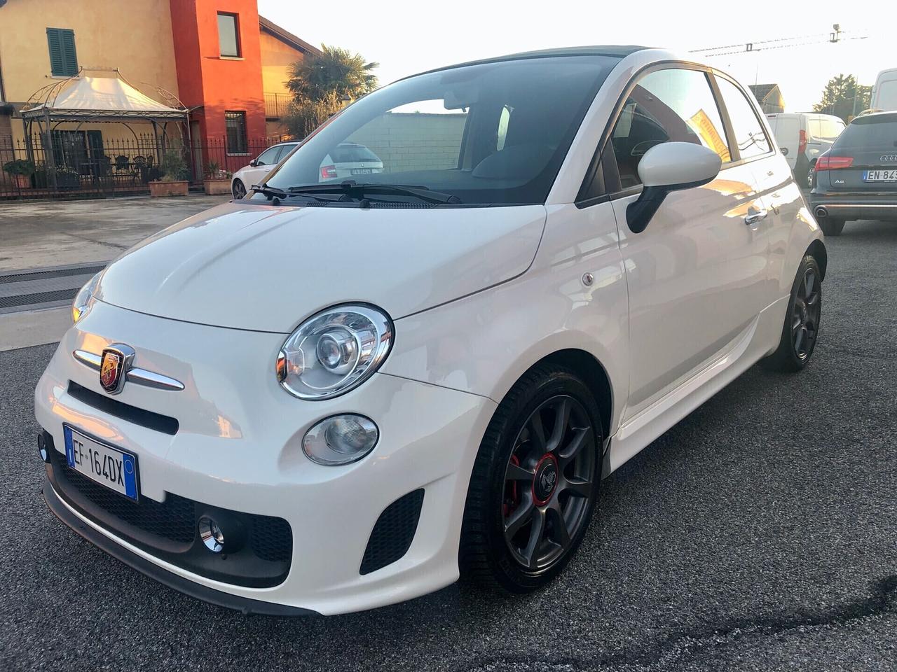 Abarth 500 C 1.4 Turbo T-Jet MTA