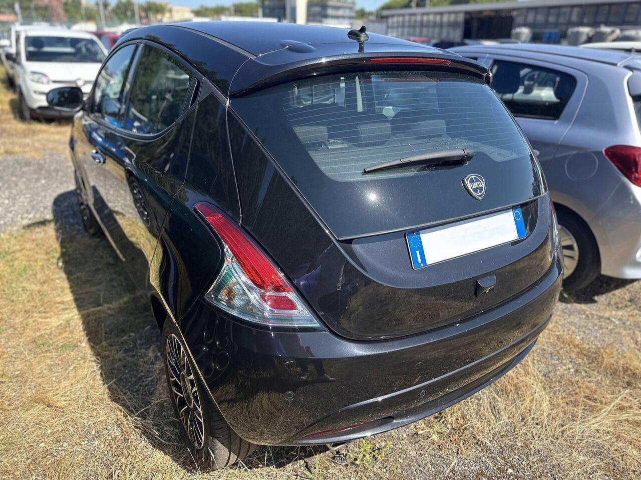 LANCIA Ypsilon III 2021 - Ypsilon 1.0 firefly hybrid Platino s&s 70cv