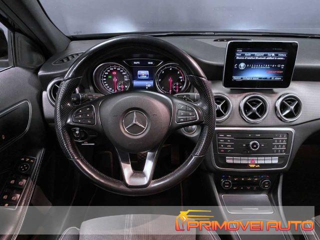 MERCEDES-BENZ GLA 200 d Automatic Sport