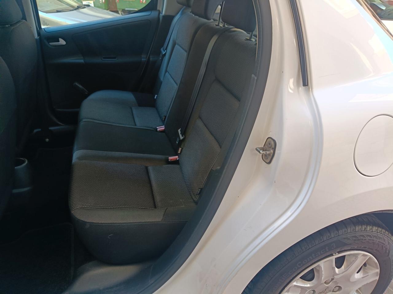PEUGEOT 207 1.4 DIESEL 70CV-NEOPATENTATI-Euro 4790