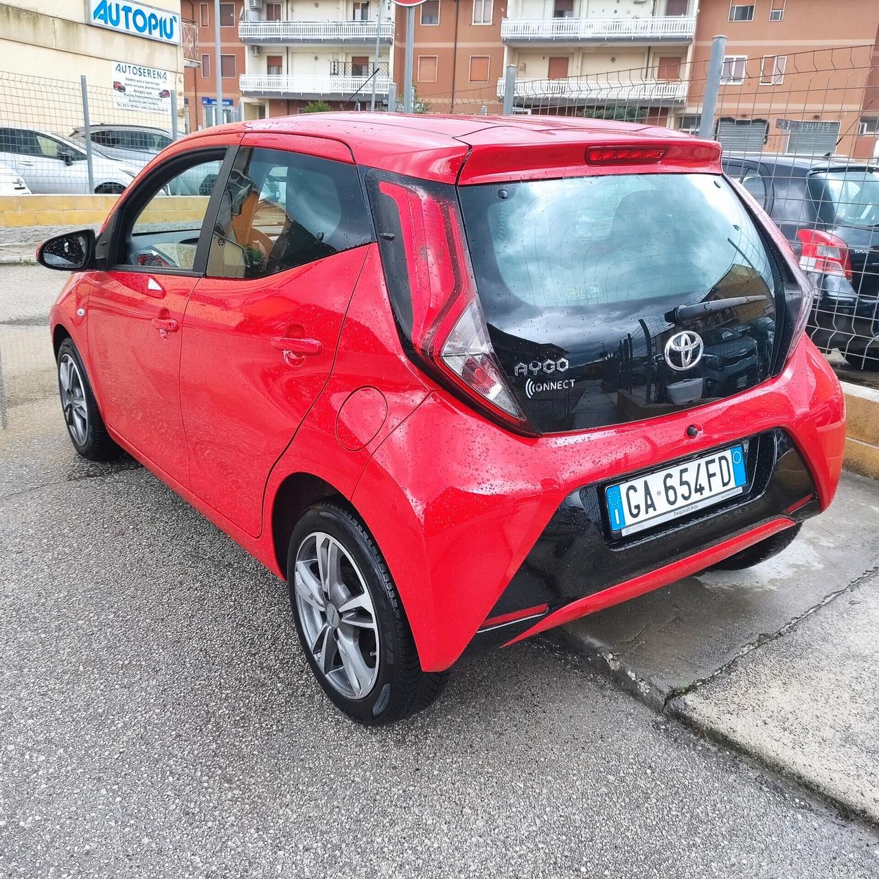 Toyota Aygo X 1.0 VVT-i 72 CV 5 porte Lounge Air S-CVT